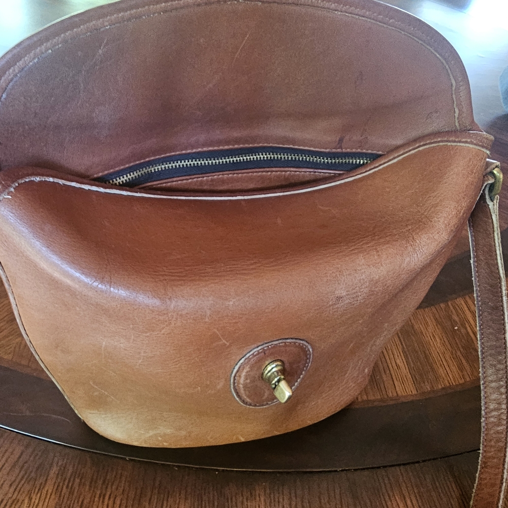 Coach Vintage Glove-Tanned Slouchy Brown Leather Crossbody Bag Made In USA - Picture 13 of 14